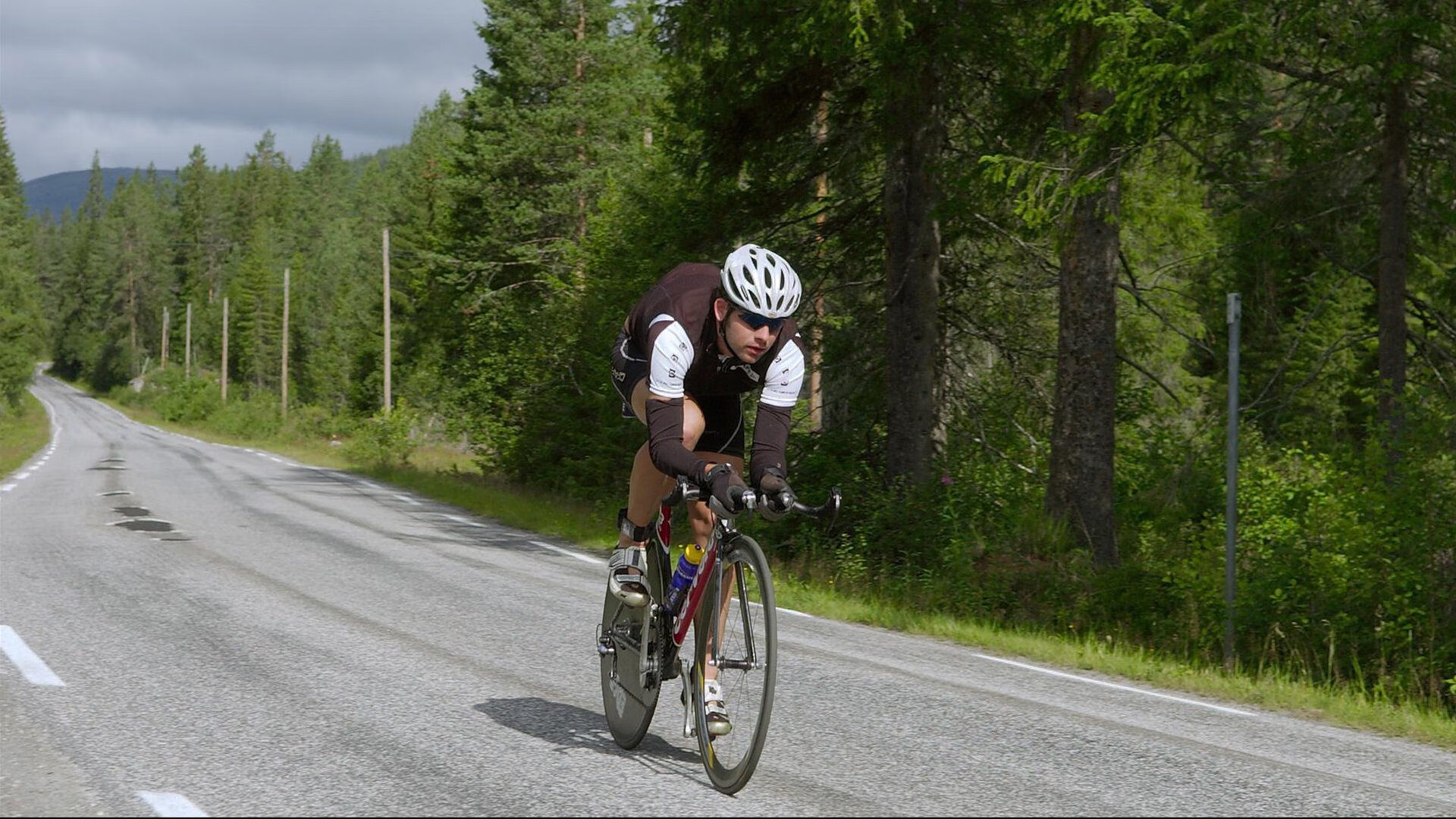 赛季尾声争冠“价格战”：球队如何调整战略？